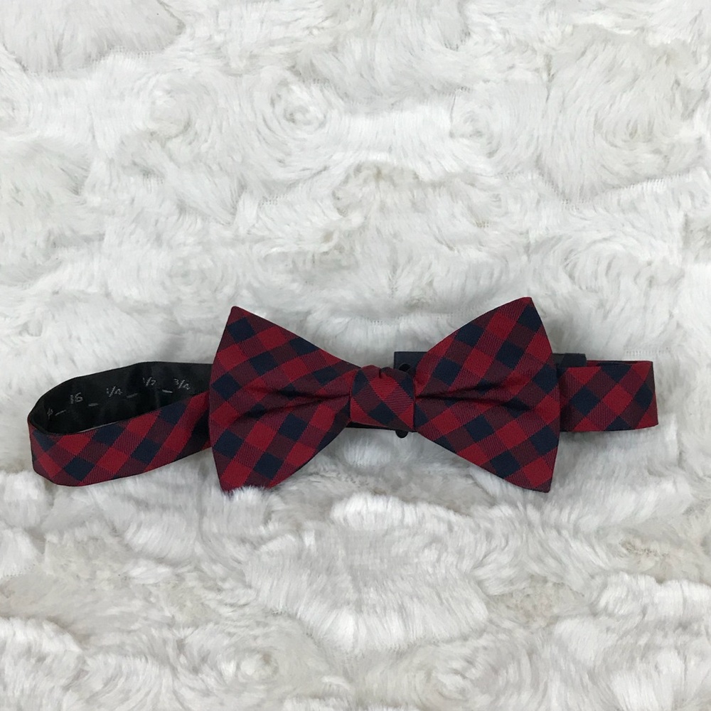 Tommy Hilfiger Bow Tie